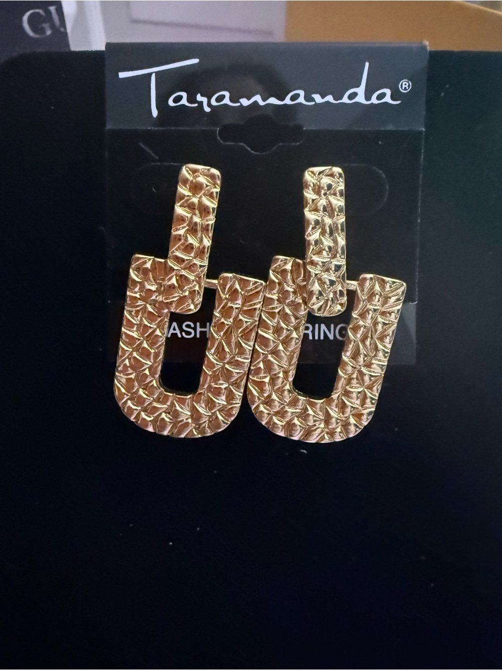 Taramanda Gold Textured Link Drop Earrings